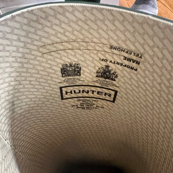 Woman’s Green Hunter Boots - Picture 2 of 3